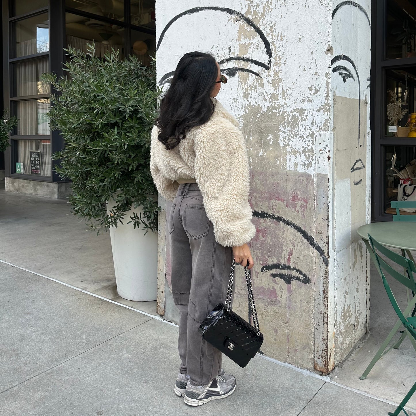 Light Wash Black Barrel Jeans
